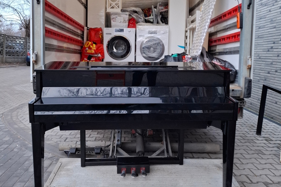 Profesjonalny transport pianina z zabezpieczeniem